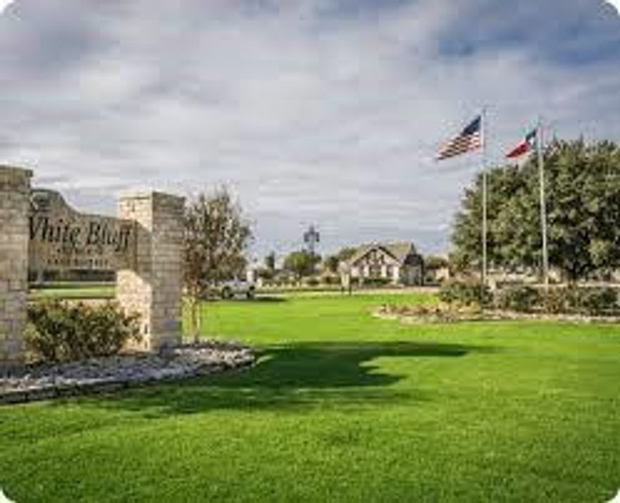 Great-priced lot located in the desirable White Bluff Resort on Lake Whitney. This community offers an ideal setting for a full-time residence or vacation getaway, with an impressive array of amenities. Enjoy access to two 18-hole championship golf courses, driving ranges, pro shops, multiple swimming pools, a marina, on-site dining, tennis courts, a playground, spa facilities, camping areas, hiking trails, and more. A fantastic opportunity to enjoy resort-style living in a beautiful lakefront community.