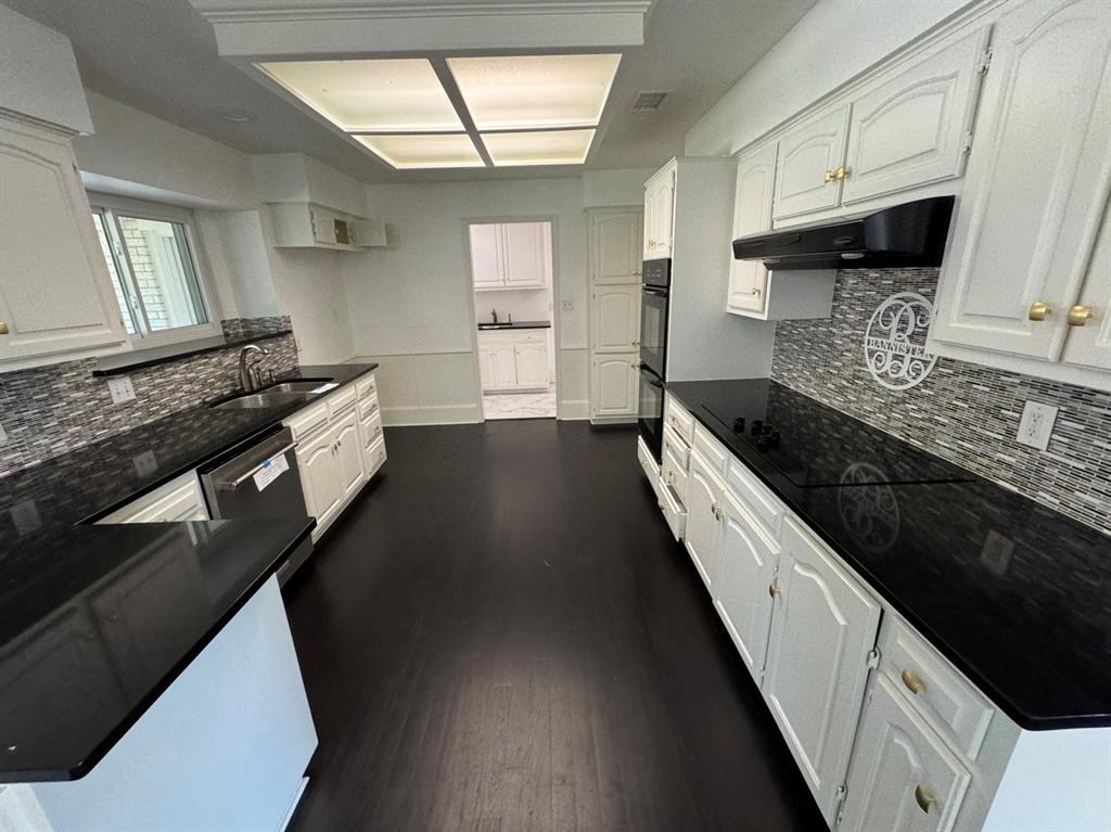 Lake Country Secret Harbour - Residential