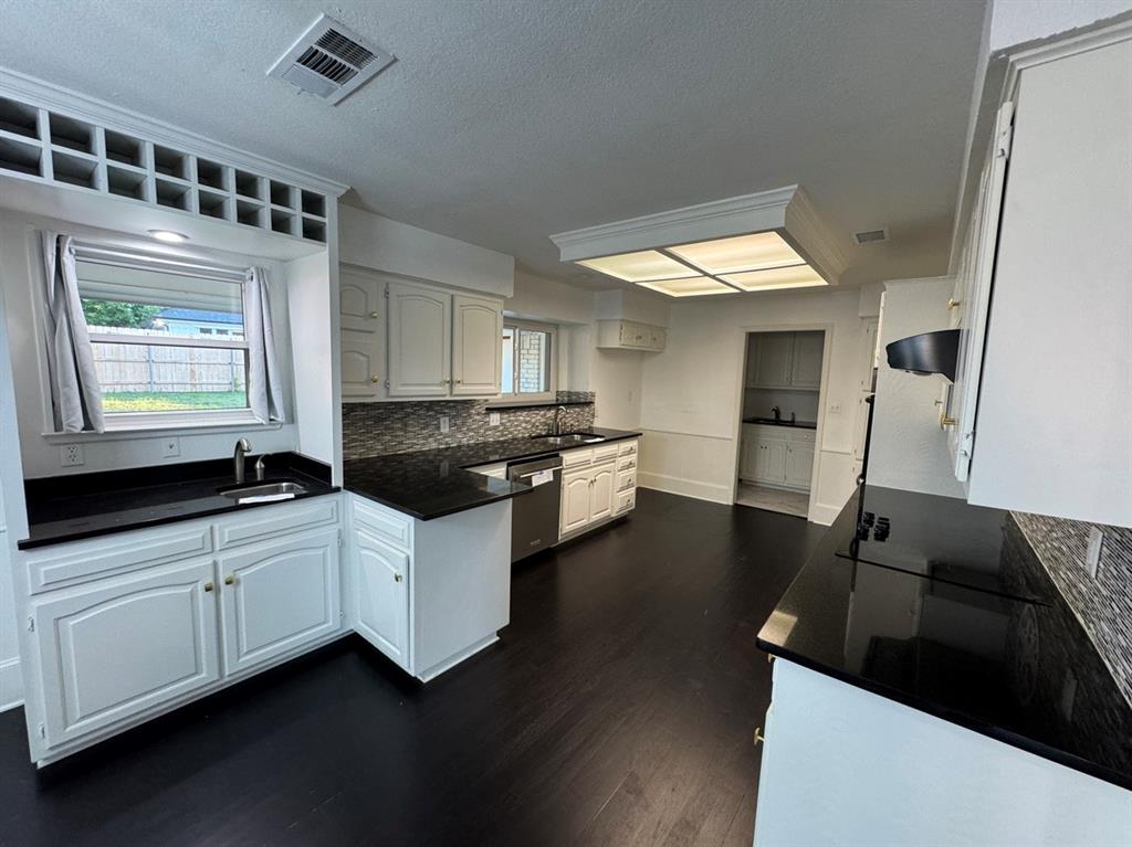 Lake Country Secret Harbour - Residential