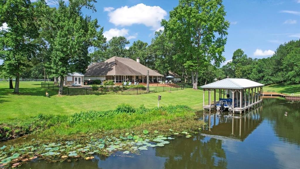 6130 Peninsula Circle