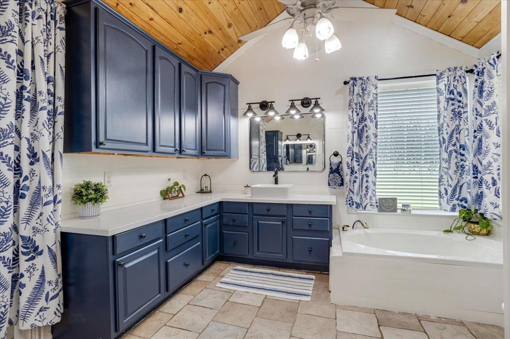 Peninsula Point - Residential