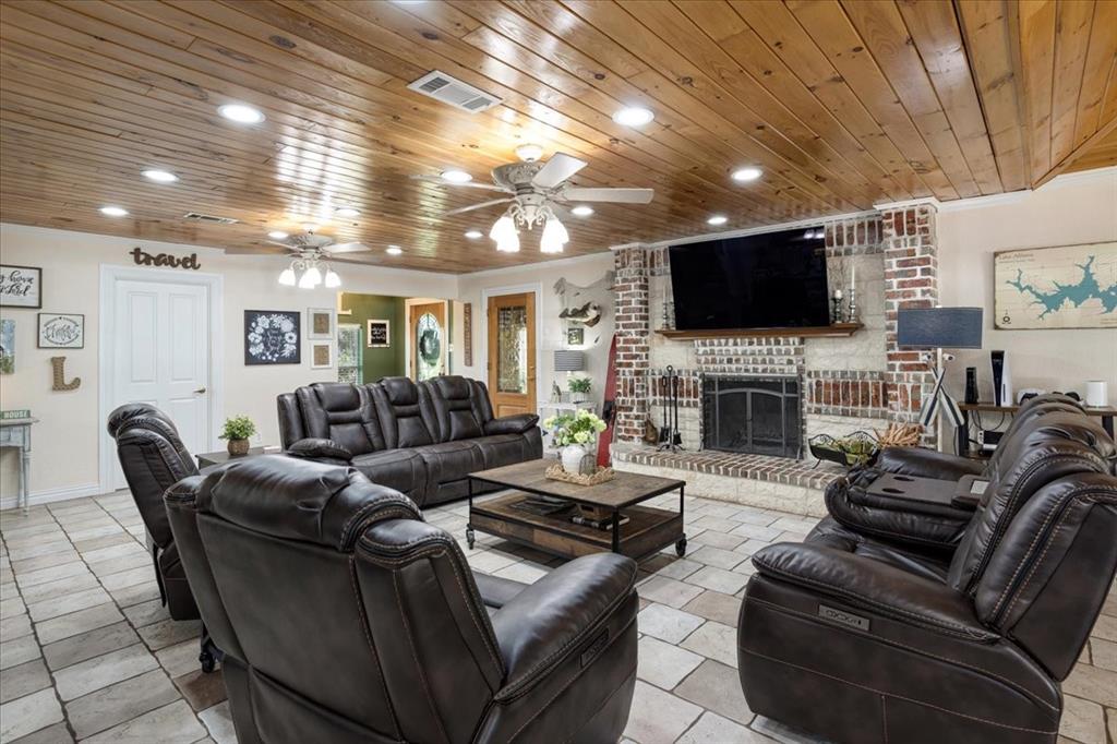 Peninsula Point - Residential