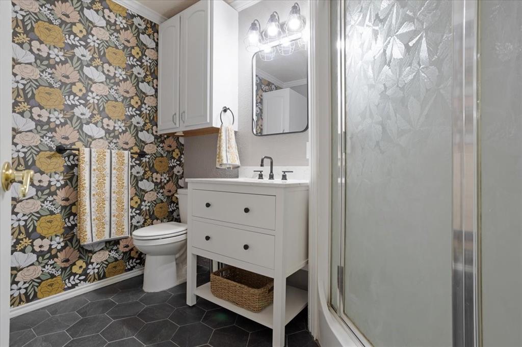 6130 Peninsula Circle