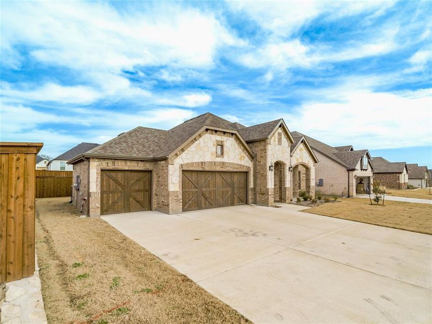 **CHECK OUT THIS CUSTOM HOME IN OAK HILLS IN JOSHUA ISD. Beautiful 4 bed, 2 and a half bath home with extended back patio, bay windows in the primary, extended pantry, extended primary shower and a 3-car garage. Painted cabinets through out the whole house, stone fireplace in the family room, fixed glass windows over looking the backyard! The kitchen features upgraded granite countertops with stainless steel appliances, the high ceilings & open concept make the space feel open and inviting! The living room features wood floors, including the kitchen and nook as well! The bedrooms feature upgraded super soft carpet, & custom closet design in primary suite! Covered back patio great for entertaining, or just relaxing! Put this one on your list to see & Set your tour today!
**Tenant occupied with lease in effect through end of March 2026... MINIMUM tour request notice required: 24-48hrs**