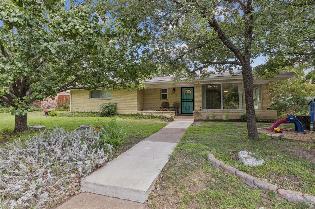 3206 Rock Bluff Drive