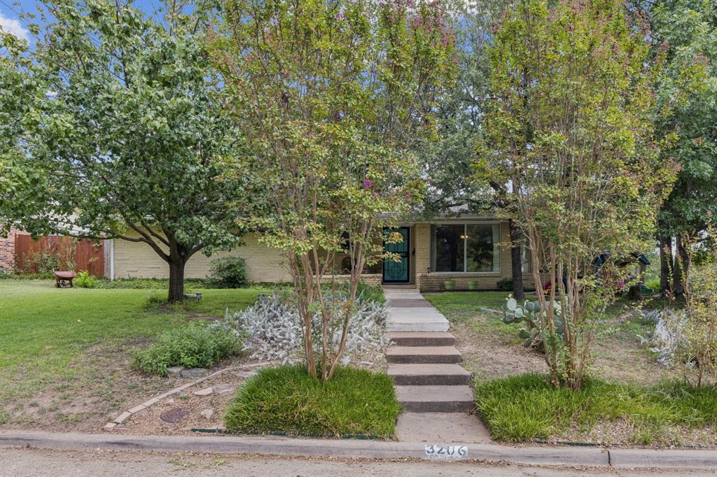 3206 Rock Bluff Drive