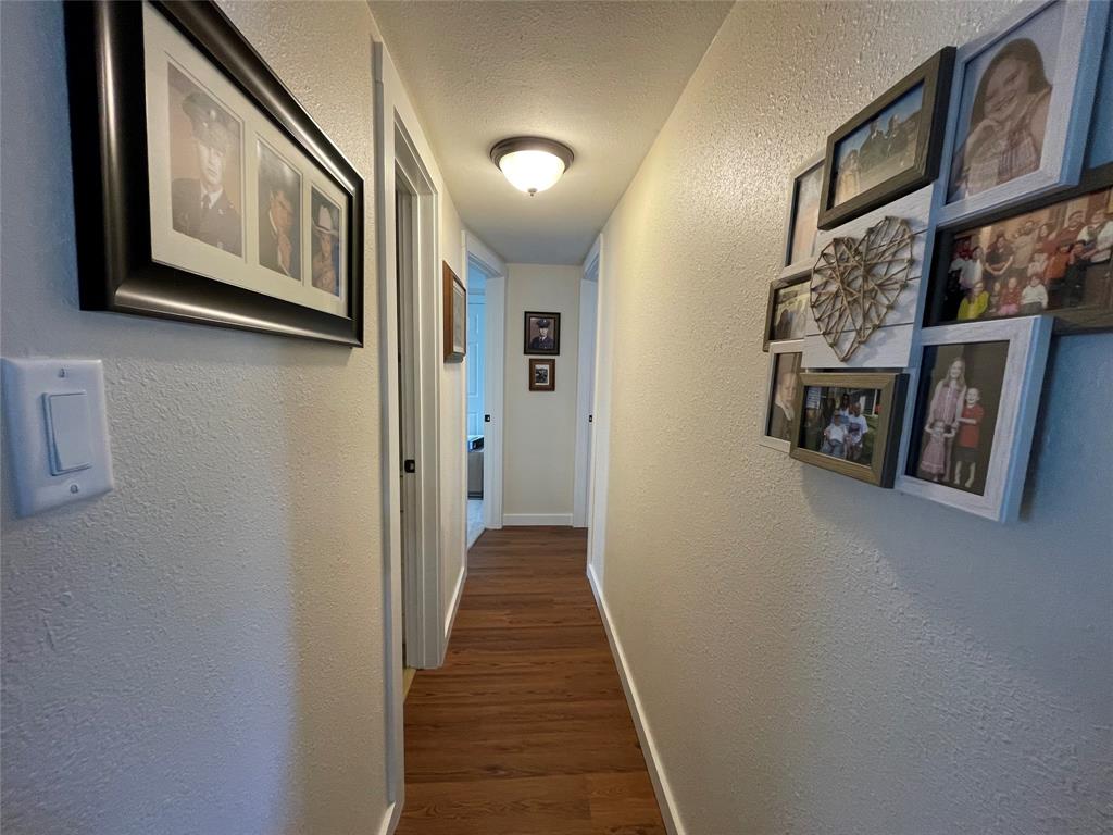 WHISPERING OAKS - Residential