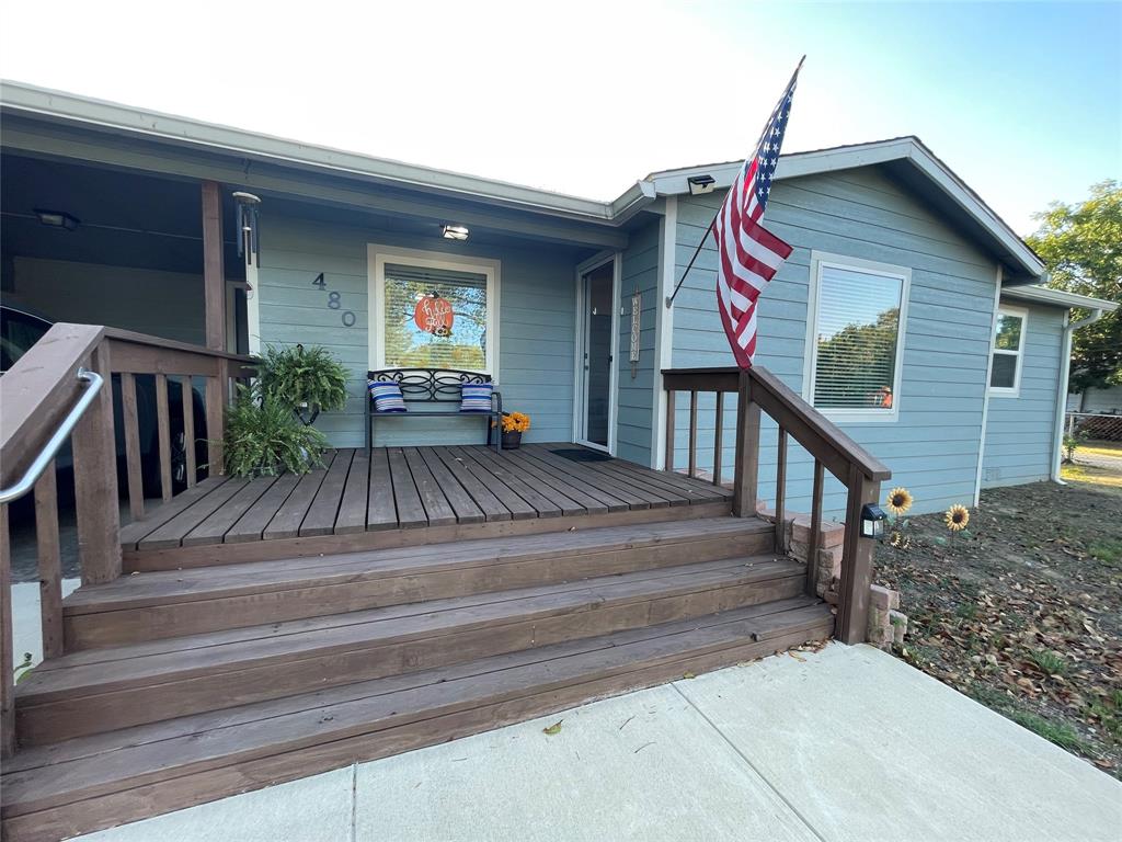 WHISPERING OAKS - Residential