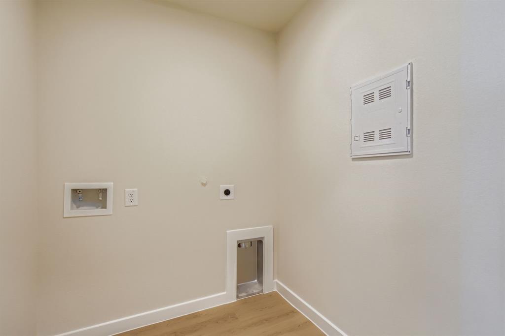 Middlefield Village - Residential