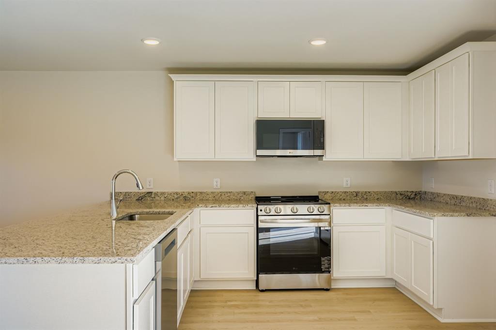 Middlefield Village - Residential