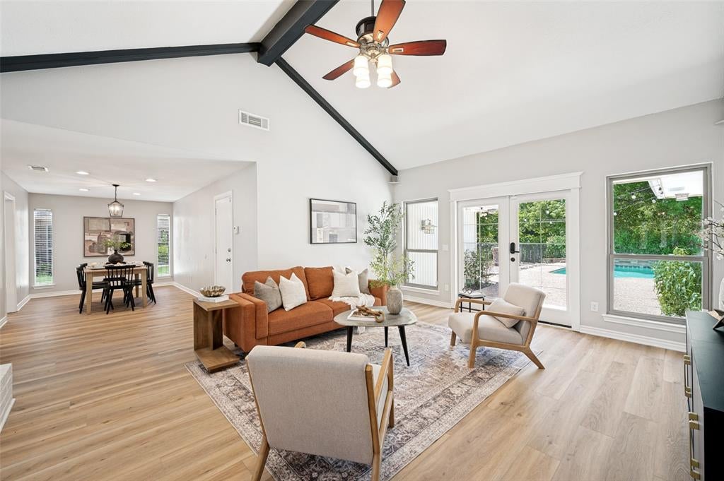 3221 Bandolino Lane
