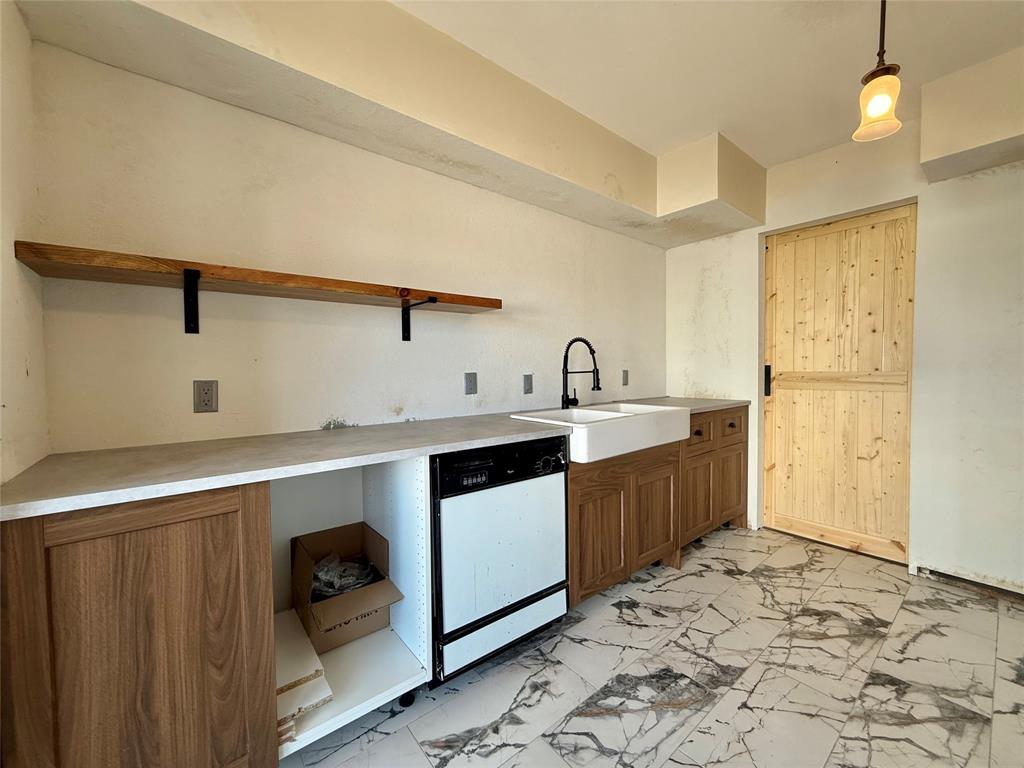 7830 Meadow Park Drive 209