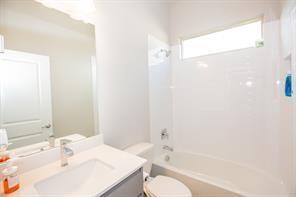 Keller Crossing - D.R. Horton - Residential Lease