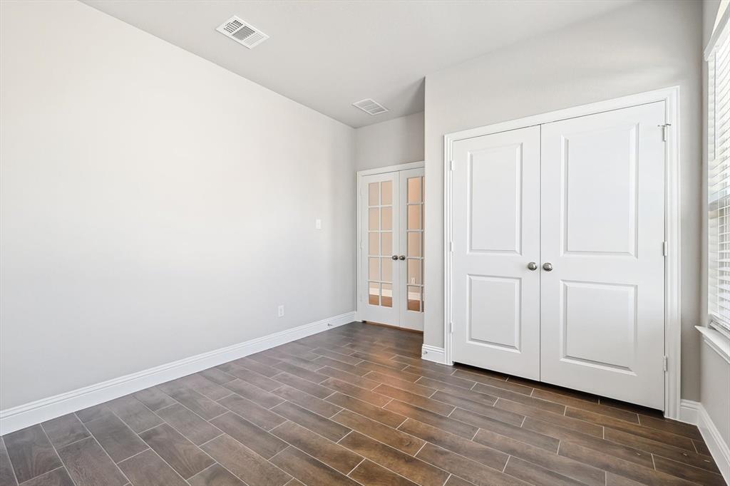 Anna Capri - Residential