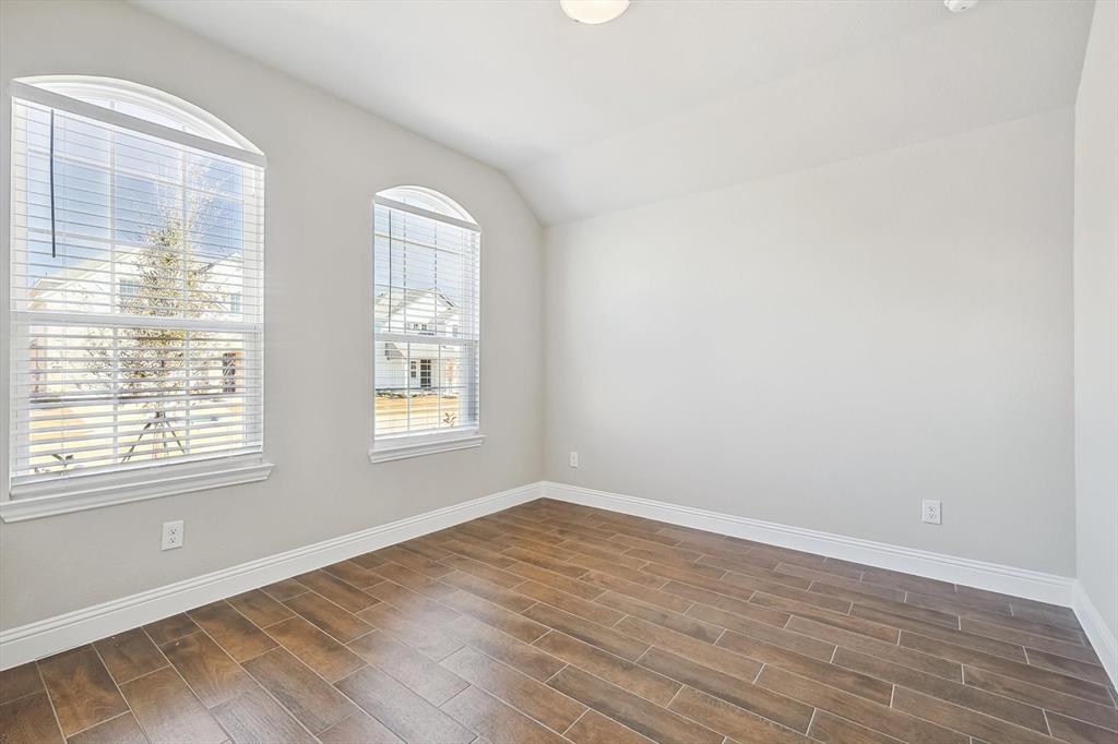 Anna Capri - Residential