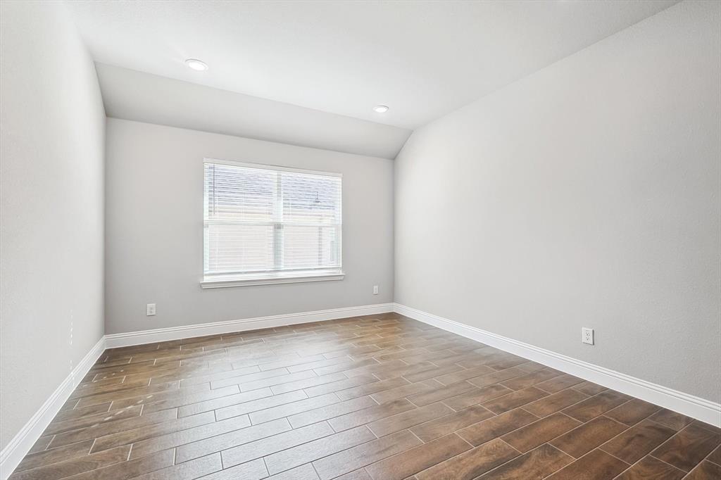 Anna Capri - Residential