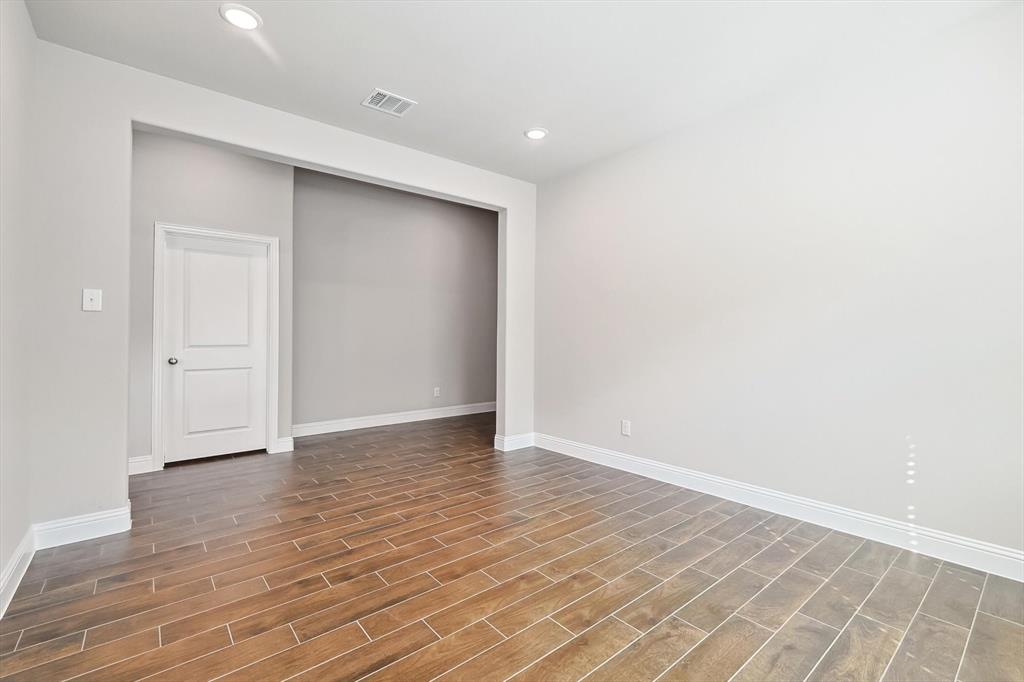 Anna Capri - Residential