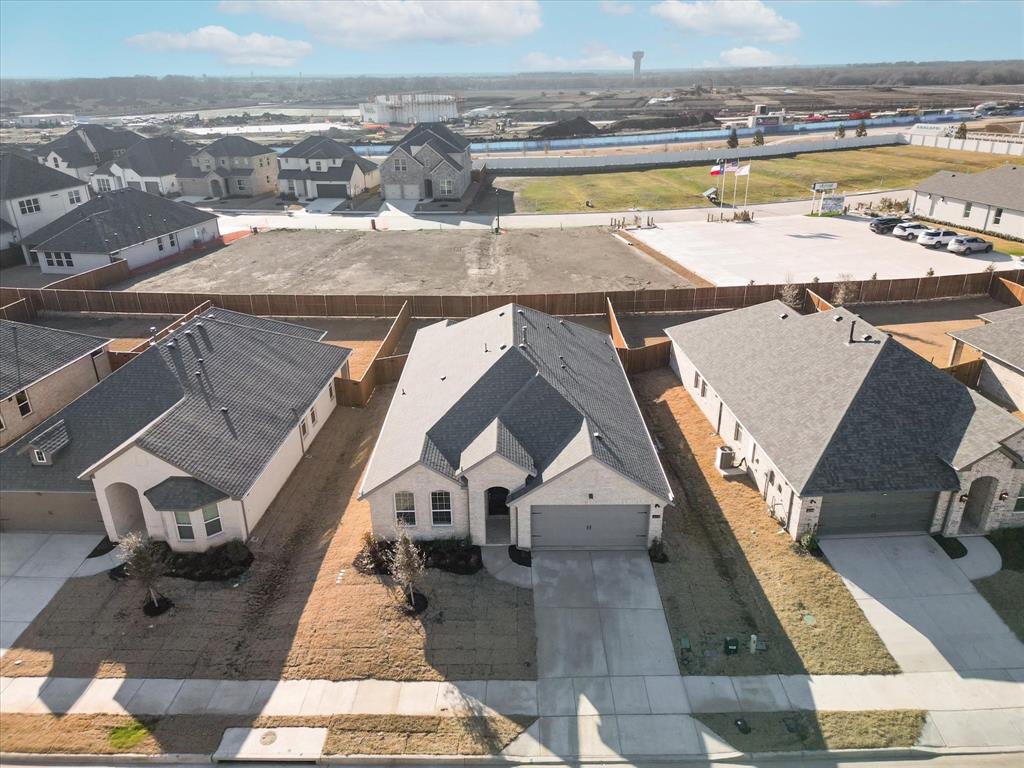 Anna Capri - Residential