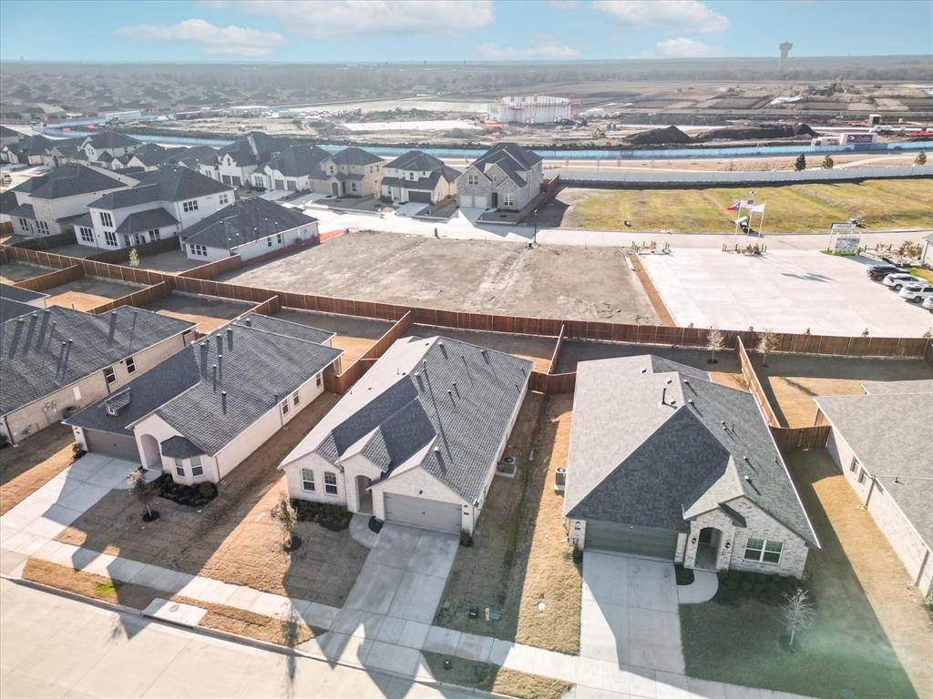 Anna Capri - Residential