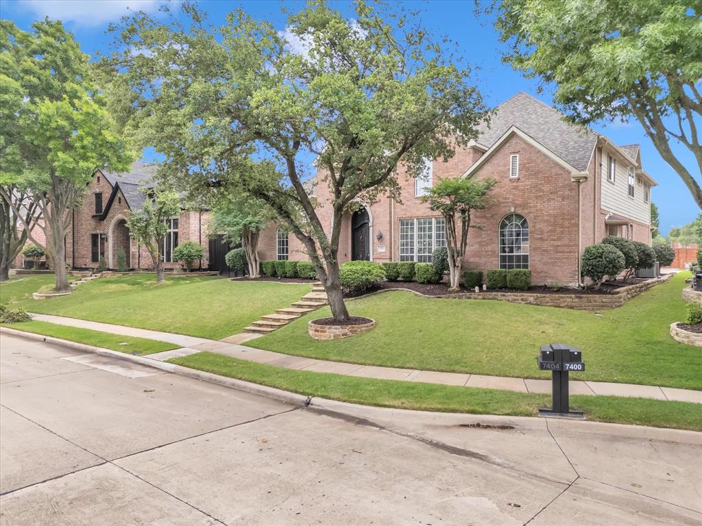 7404 Ivanhoe Drive