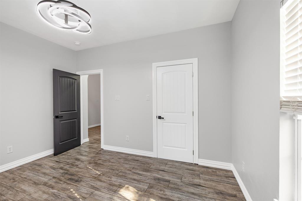 Mc Corstin W N Add - Residential