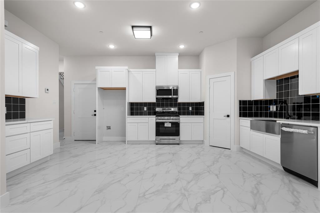 2336 Alsiddiq Drive