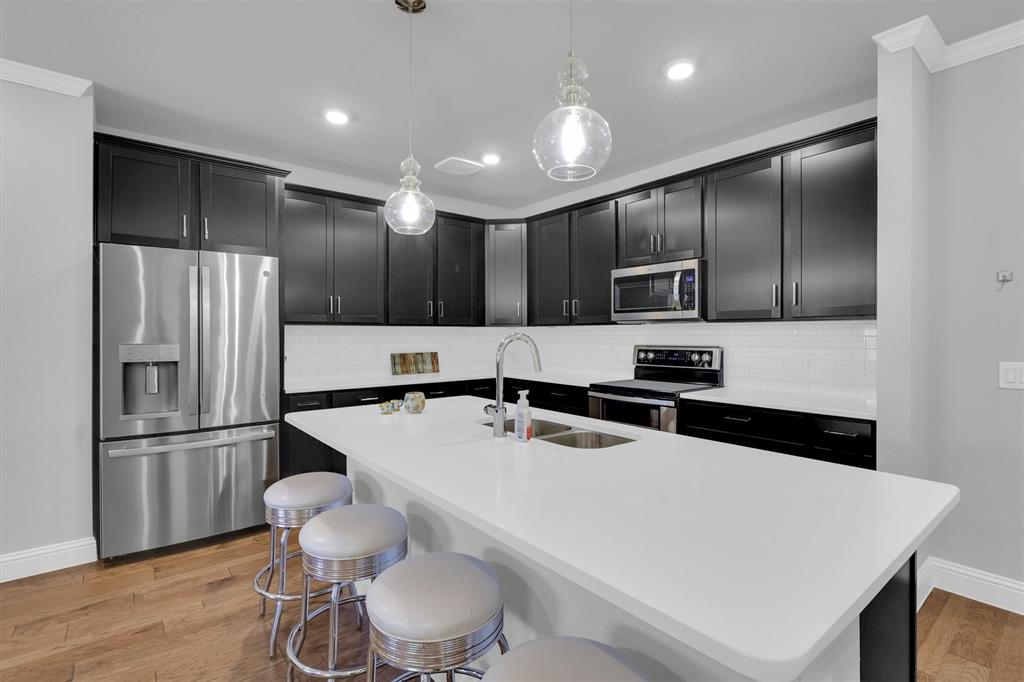 651 N Watters Road 2105