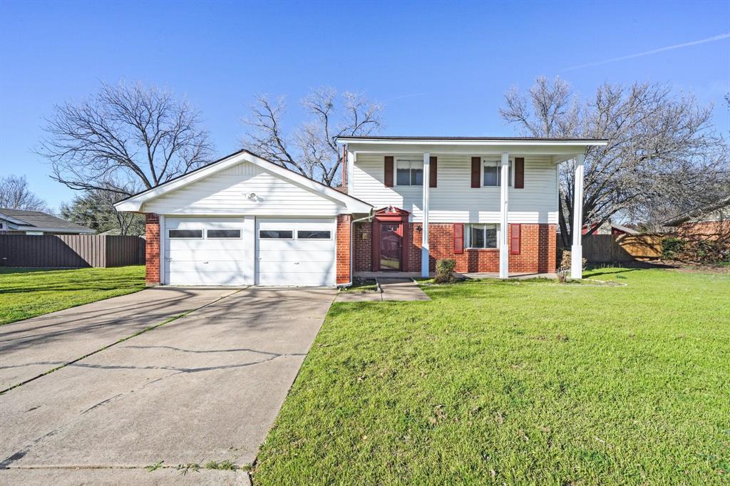View Mineral Wells, TX 76067 house