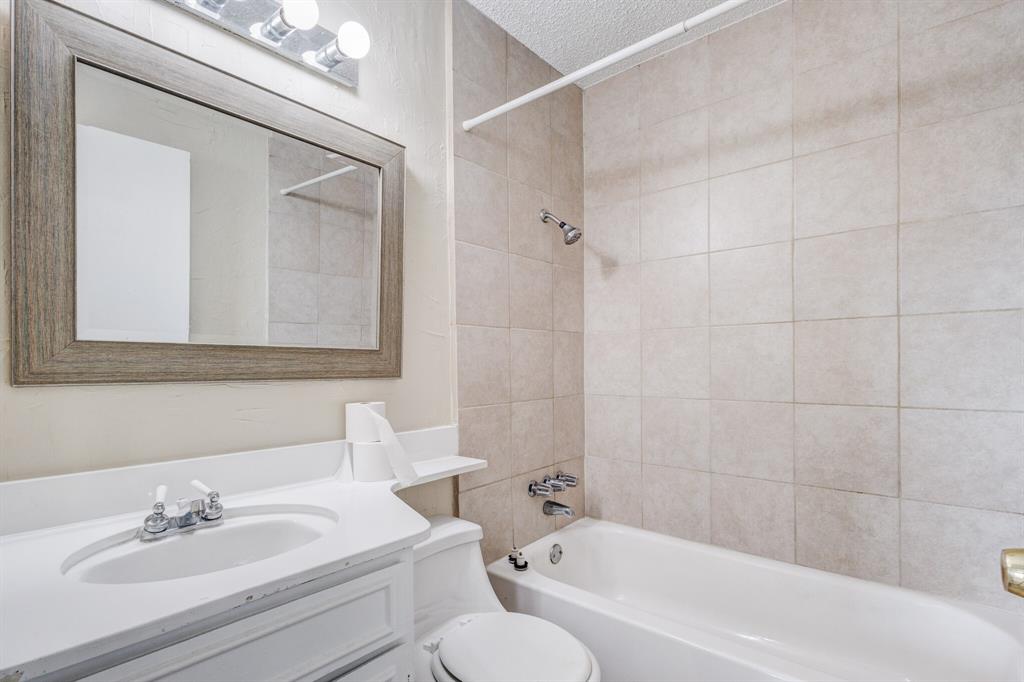 Rollingwood Estates - Residential