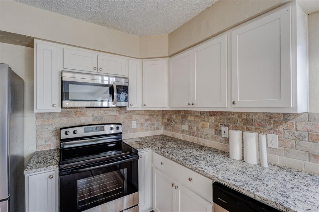 Rollingwood Estates - Residential