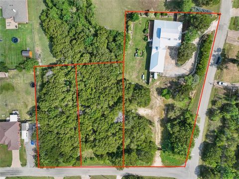 1303 W Chippewa Trail Granbury TX 76048