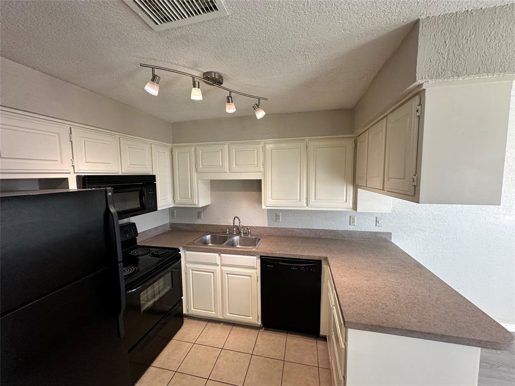 The Lodge Of Granbury - Residential Lease