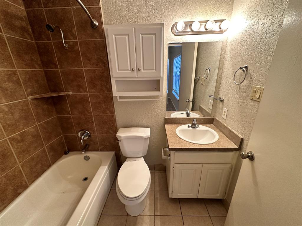 The Lodge Of Granbury - Residential Lease