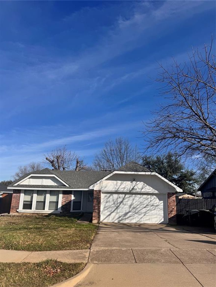 This home is located in desirable South Arlington featuring three bedrooms, two bathrooms, and a two-car garage.  The property was extensively updated in 2022 with new lighting and fixtures, updated bathrooms, new windows, a new patio door, wood-look ceramic tile flooring, and updated HAVAC system and stainless steel appliances.  

This charming home offers an open-concept layout with a cozy fireplace perfect for chilly nights.  
The spacious backyard includes two patios ideal for entertaining or relaxing with ample parking available to accommodate multiple vehicles.

Conveniently located near recreation centers, a public library, family parks, and major highways.  This home combines comfort, style, and accessibility.