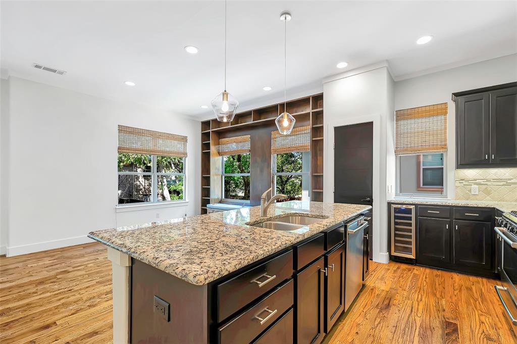 Alta Vista West Townhomes Condos - Residential