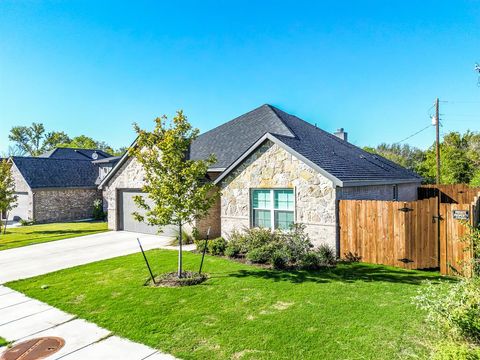 A home in Corsicana