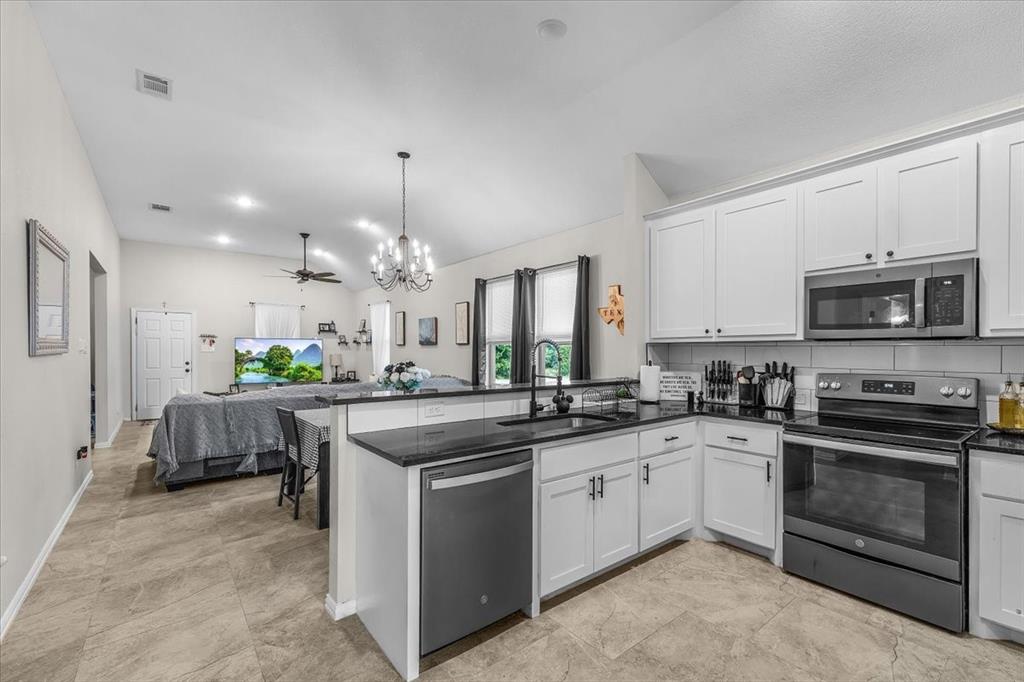 Canyon Creek III - Residential