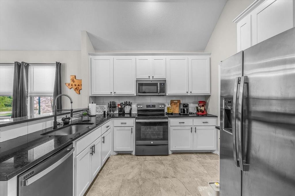 Canyon Creek III - Residential