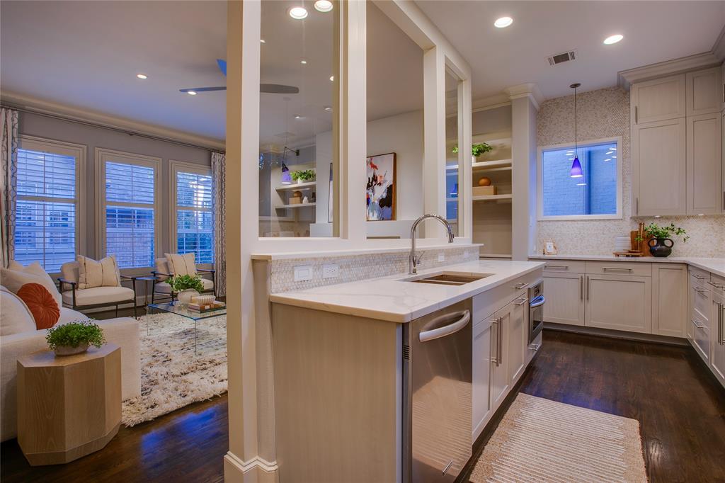 FORESITE 8 - Residential