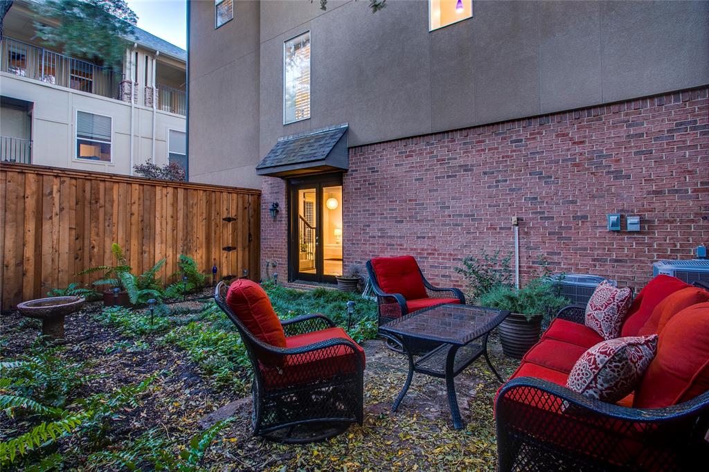 FORESITE 8 - Residential