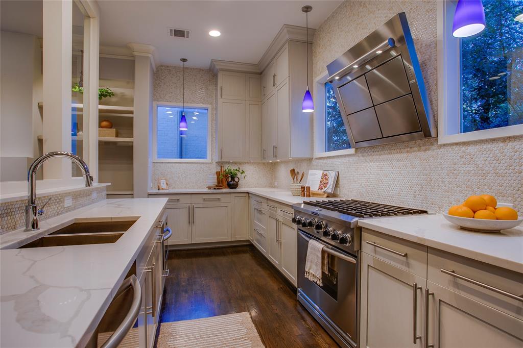 FORESITE 8 - Residential