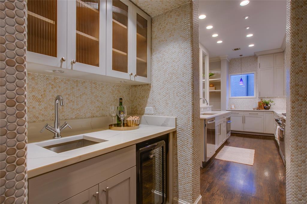 FORESITE 8 - Residential