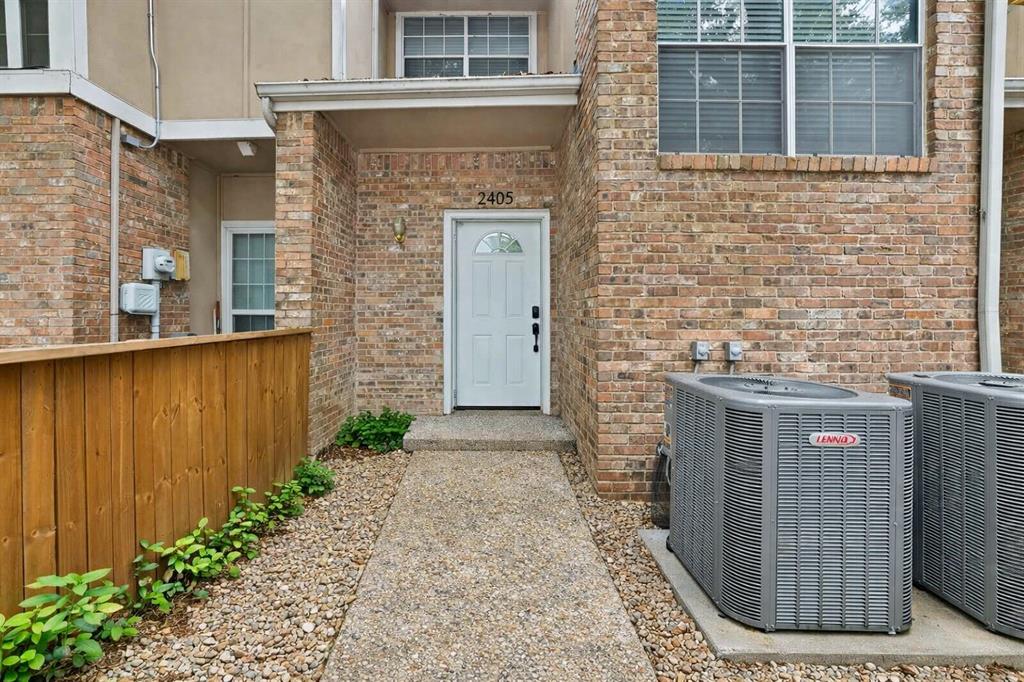 2405 Northlake Court