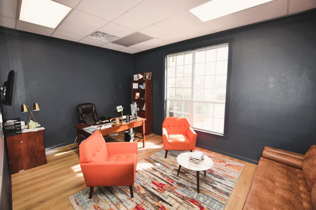 Wilshire Square Add - Commercial Sale