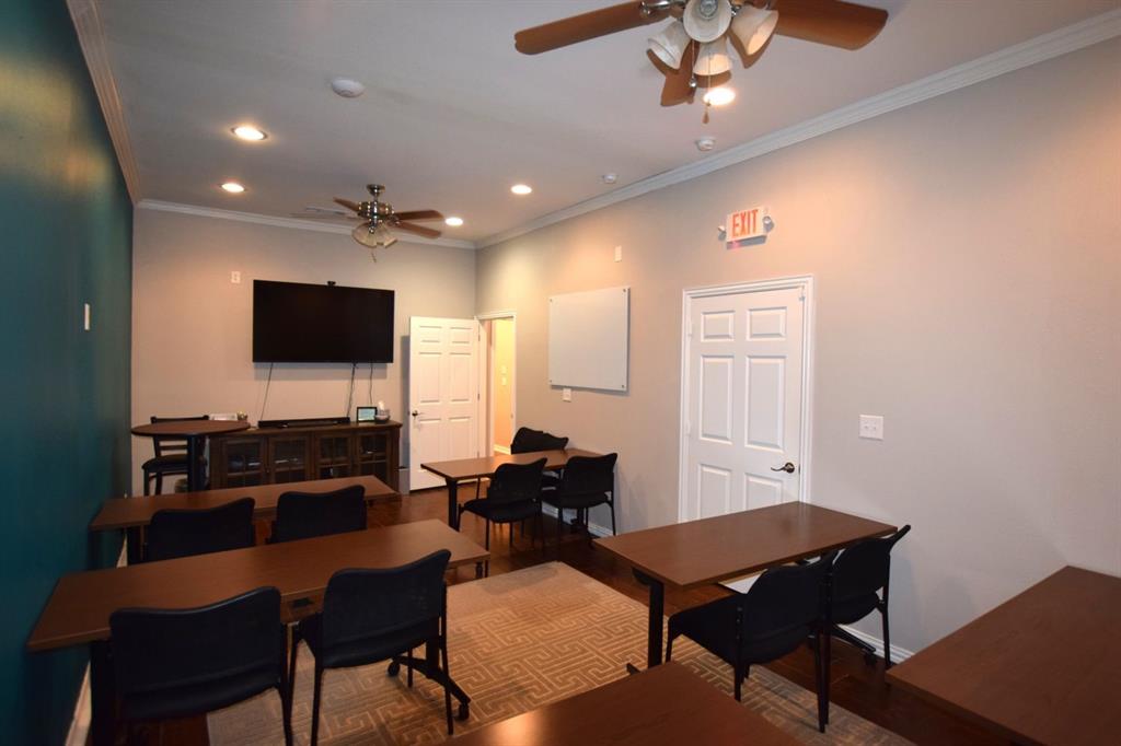 Wilshire Square Add - Commercial Sale