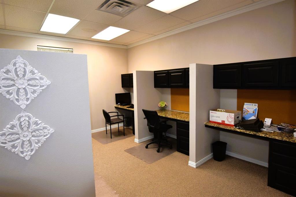 Wilshire Square Add - Commercial Sale