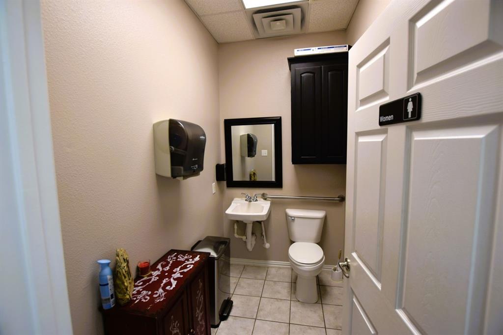 Wilshire Square Add - Commercial Sale