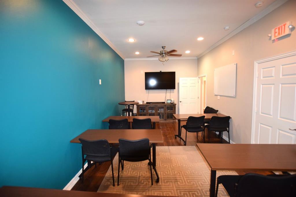 Wilshire Square Add - Commercial Sale