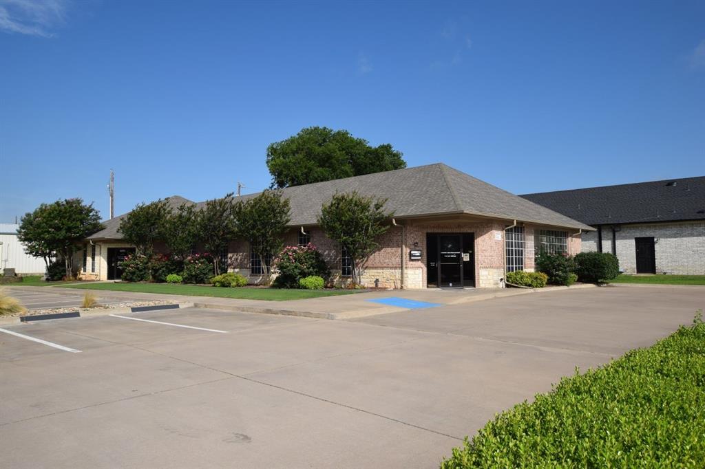 121 NW Newton Drive