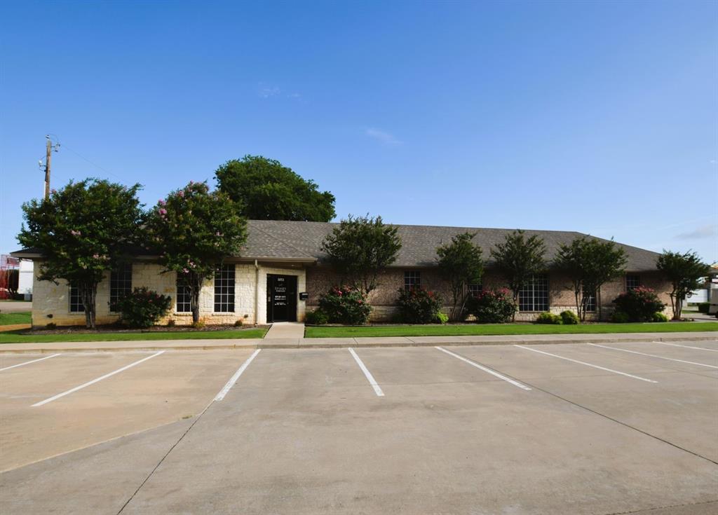 121 NW Newton Drive